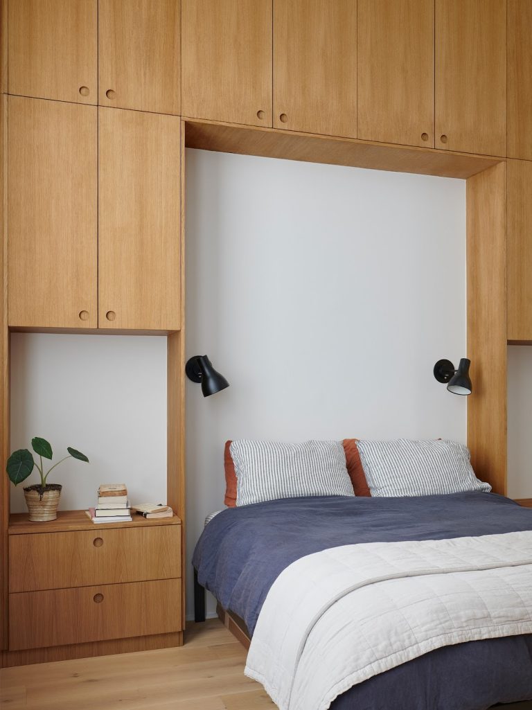 6+ Small Bedroom Interior Design Ideas for a Stylish & Functional Space
